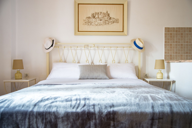 Bedroom 3, Joanna Hotel, South Aegean