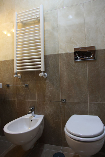 Bathroom 5, Federica's Home, Roma