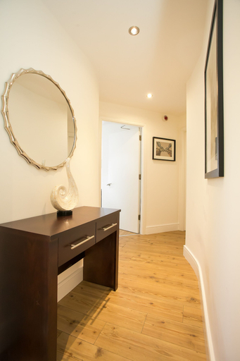 Others 5, Temple Bar District Apartments, Dublin