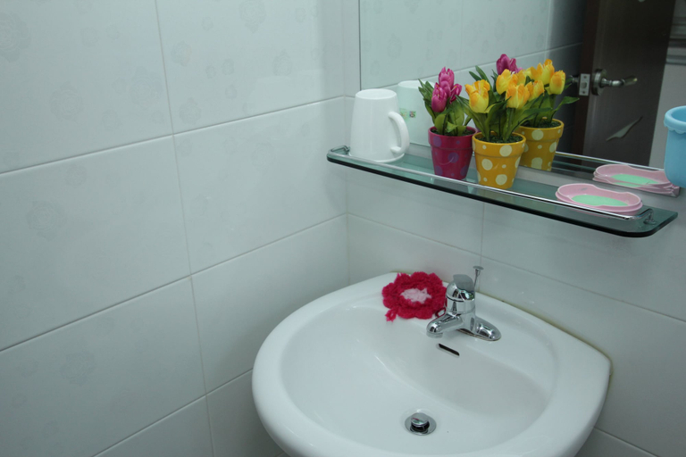 Bathroom 4, Beljari Pension, Tongyeong