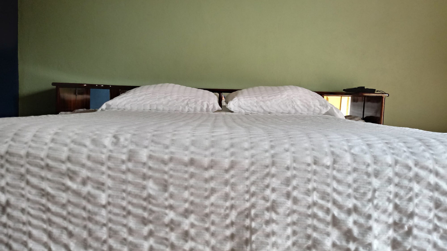 Bedroom 2, Cabinas El Tropico, Guatuso