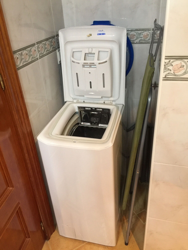 Others 5, Sunny Apartment 2 bedrooms, Málaga