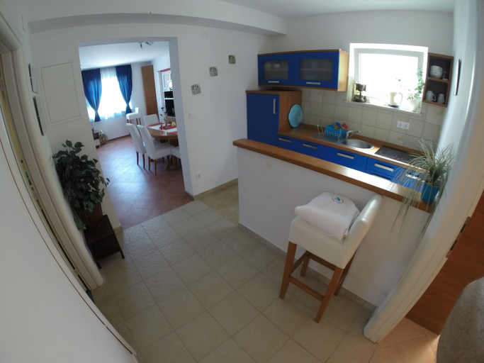 Bathroom 4, Apartments Mistral, Omiš