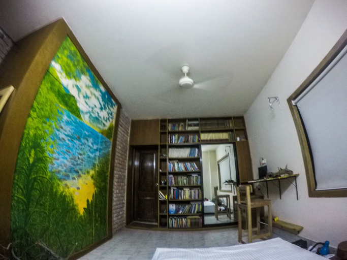 Others 5, The Grand Terrace, Dhaka