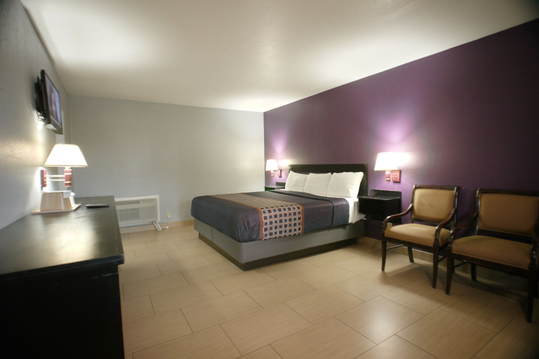 Bedroom 2, Texas Inn Airport McAllen, Hidalgo