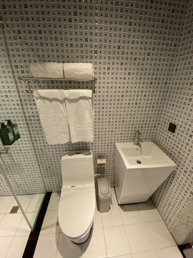 Bathroom 4, Weifeng Boutique Business Hotel, Pingtung