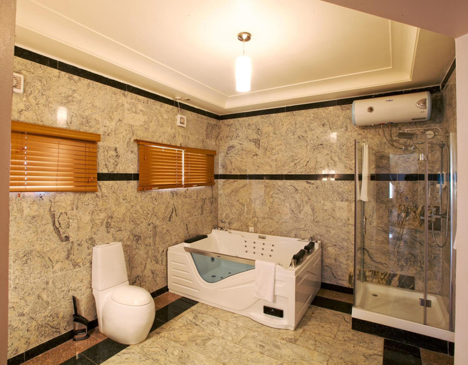 Bathroom 4, Oxygen Holiday Resort, Owerri Municipal