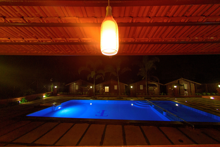 Sport & Beauty 5, Tranquility Cottage Resort, North Goa