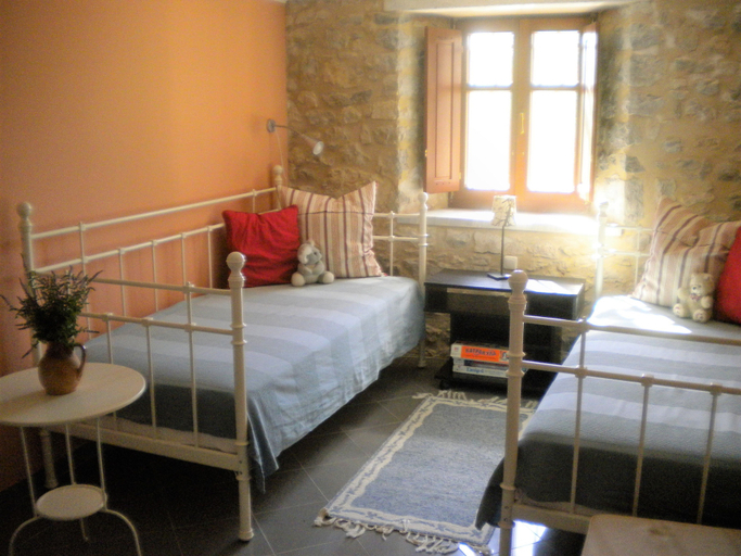 Bedroom 2, Stone House For You, Peloponnese