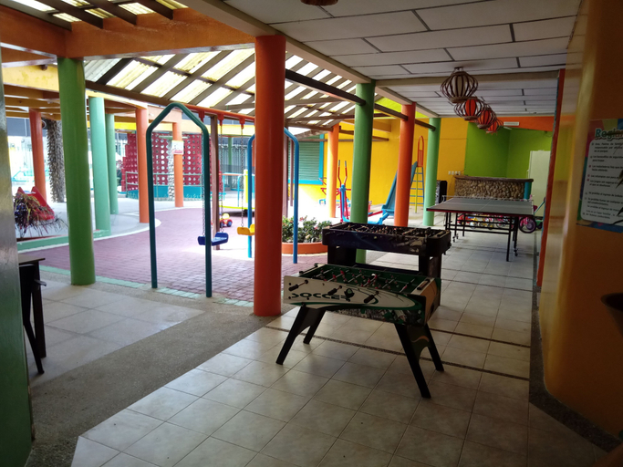 Others 5, Hotel Francisco II, Salinas