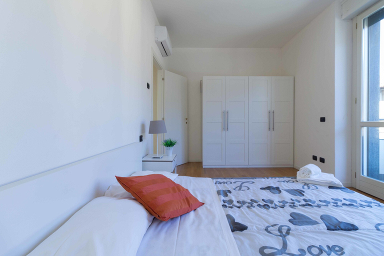 Bedroom 2, Appartamento Innominato, Lecco