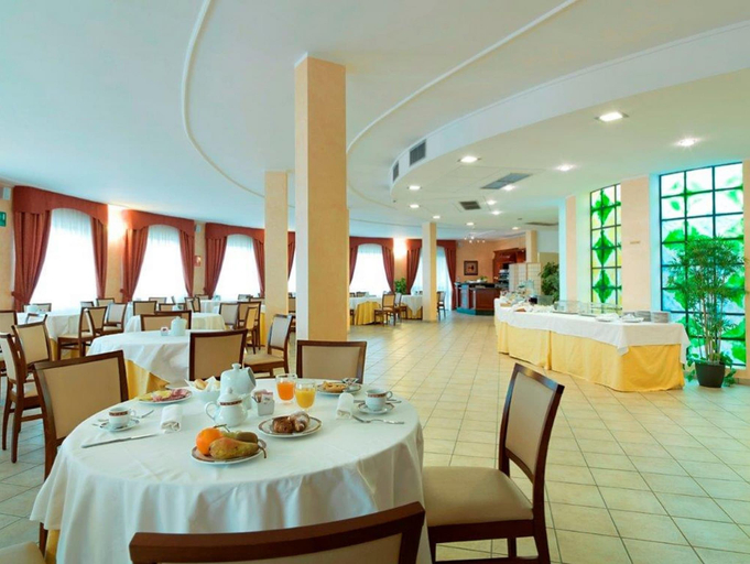 Food & Drinks 5, Hotel Bifi, Cremona