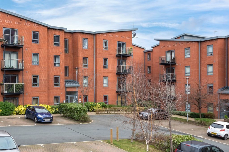 Exterior & Views, Bouverie Apartment, Leeds