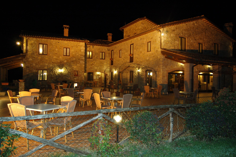 Exterior & Views 2, Agriturismo Olivastrella, Terni