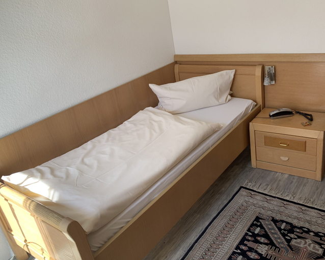 Bedroom 4, Hotel Stadthalle Stolberg, Städteregion Aachen