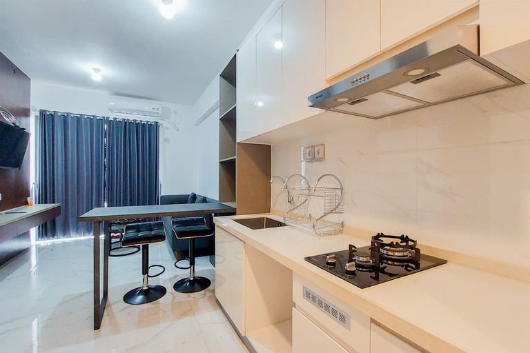 Others 4, Stylish 2BR at Sky House BSD Apartment By Travelio, South Tangerang