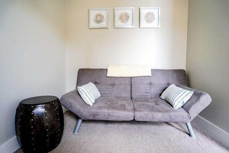 Others 5, Mile High Lifestyle Townhome in Golden Triangle Rooftop Views, Denver