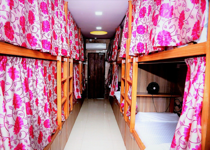 Bedroom 4, Delta Dormitory - Hostel, Mumbai Suburban
