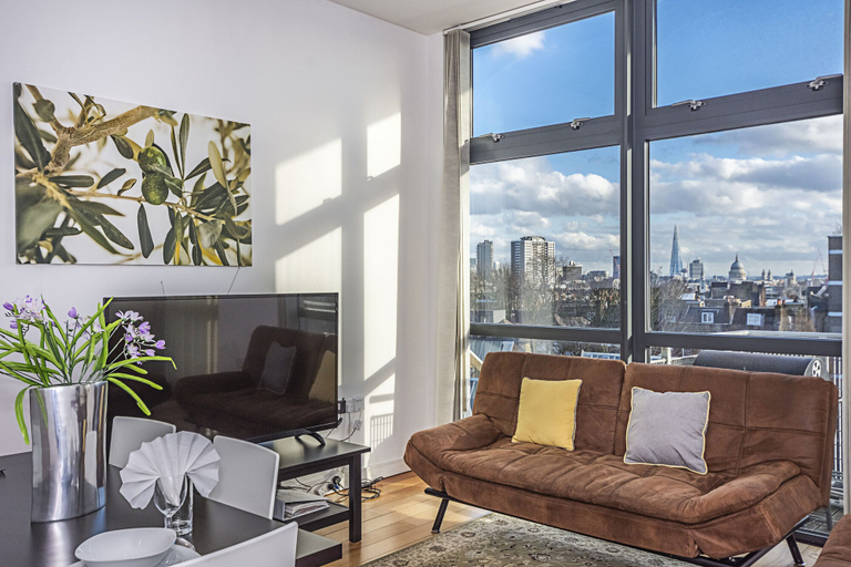 Others 5, Splendid 3 Bedroom Apartment Kings Cross, London