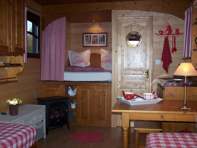 Bedroom 3, La Roulotte de la Vallée du Lot, Lot-et-Garonne