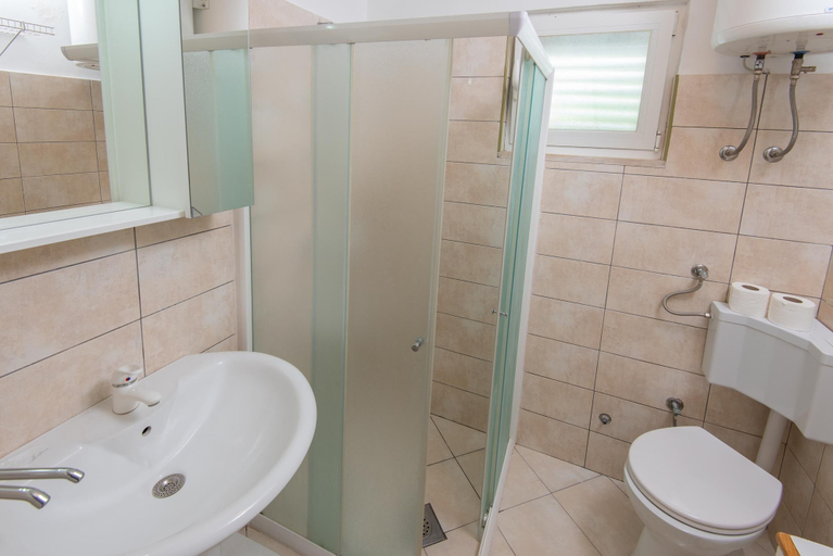 Bathroom, Little House Orebić, Orebić