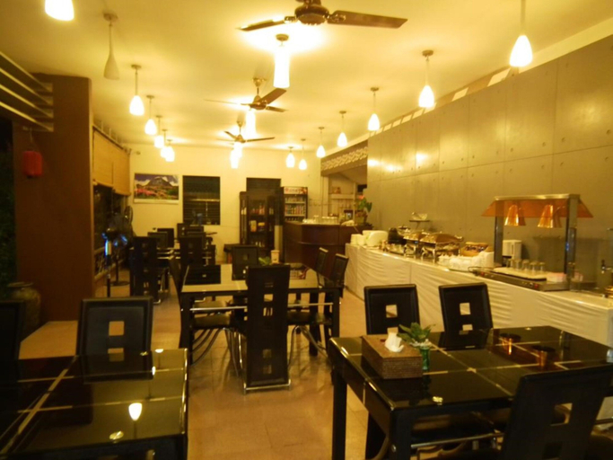 Food & Drinks 5, Golden Silk Road Hotel, Yangon