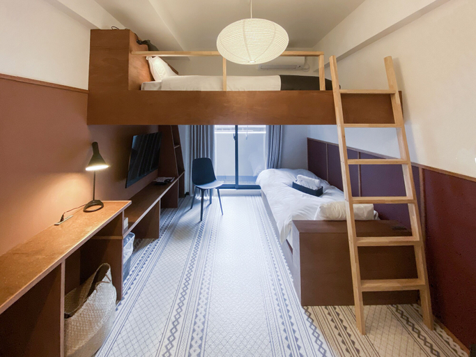 Bedroom 2, EARTHMANS Osaka-Jo, Osaka
