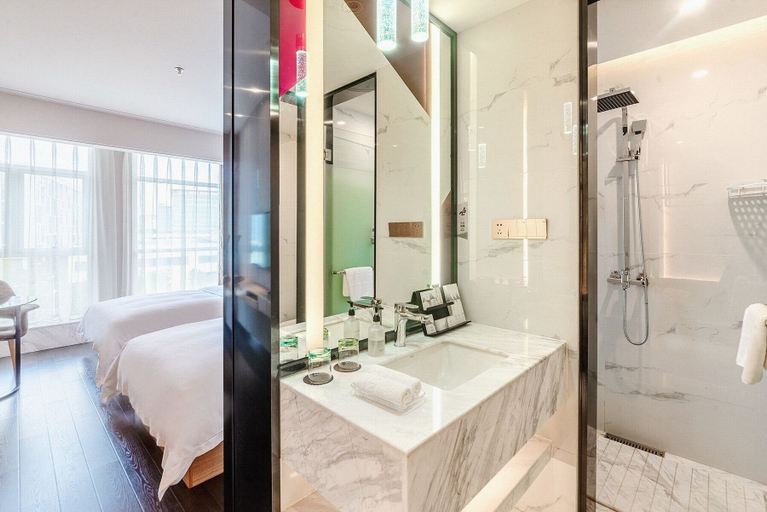 Bathroom 2, The Borrman Hotel Kunming KMG, Kunming