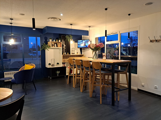 Food & Drinks 5, Kyriad Direct Roanne, Loire
