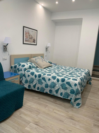 Bedroom 5, Hedera, Napoli