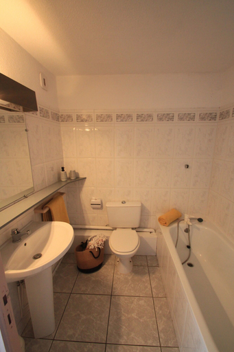 Bathroom 4, Residence Antinea, Pyrénées-Orientales