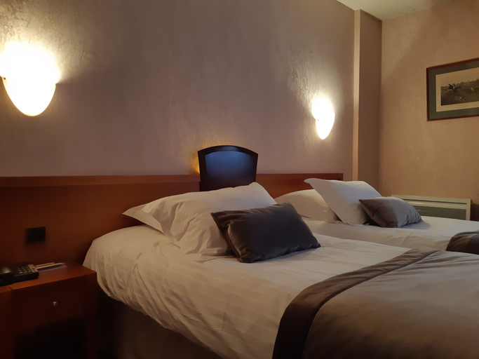 Bedroom 2, Hotel Chantilly Le Relais D'aumale, Oise
