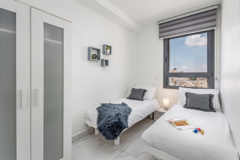 Bedroom 3, Even Israel Apartments