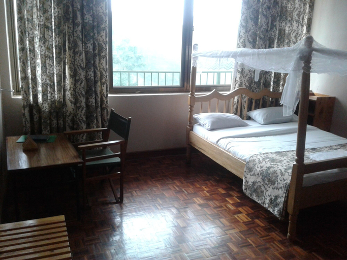 Bedroom 2, Bunyonyi Safaris Resort, Ndorwa