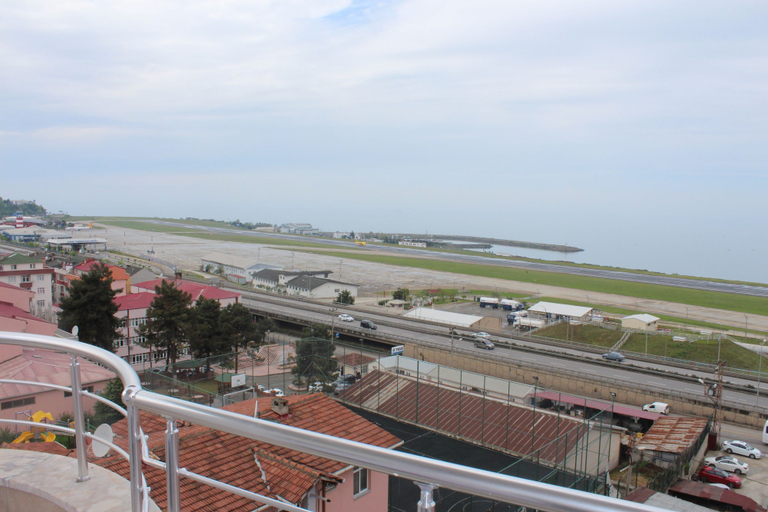 Balcony 2, Rahal VIP 1, Merkez