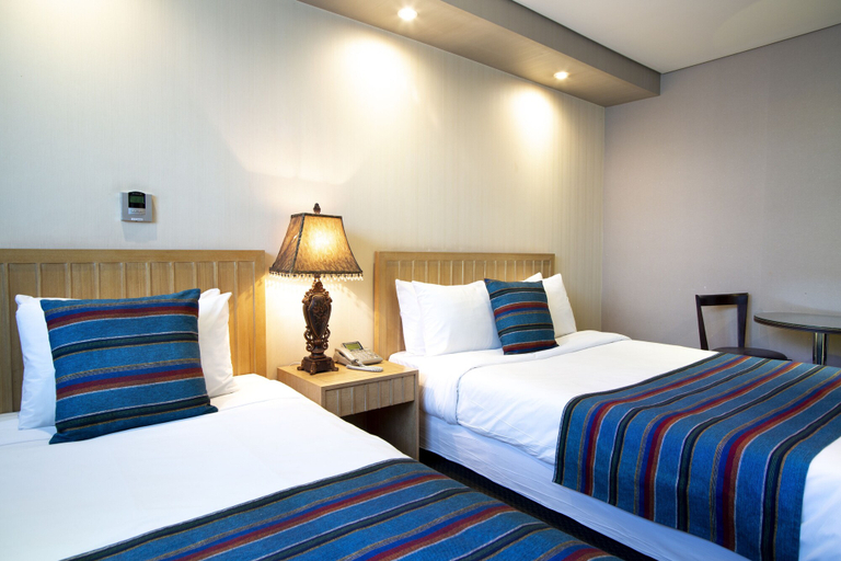 Bedroom 2, Ritz Plaza Hotel, Gunsan