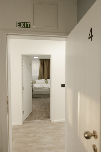 Others 5, Hostel Green, Zagreb