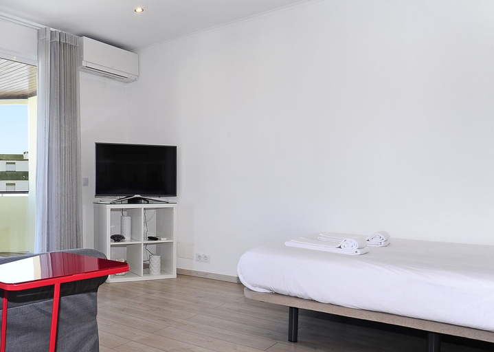 Bedroom 3, Sky Panoramic Studio, Cascais