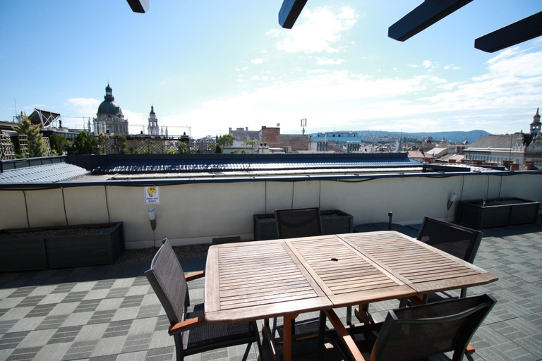 Food & Drinks 5, Budapest Easy Flat - Penthouse Basilica, Budapesti