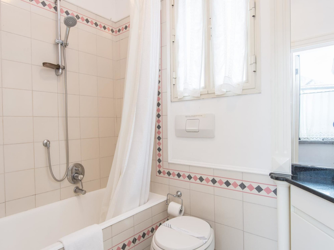 Bathroom 4, RSH Pallaro Terrace Stunning View, Roma