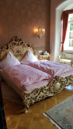 Bedroom 2, Schloss Sennfeld, Neckar-Odenwald-Kreis