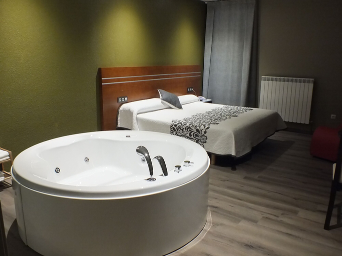 Bedroom 2, Motel Los Abedules, Asturias
