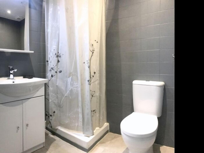 Bathroom 4, Apartamento Meda Chica 1F, Girona