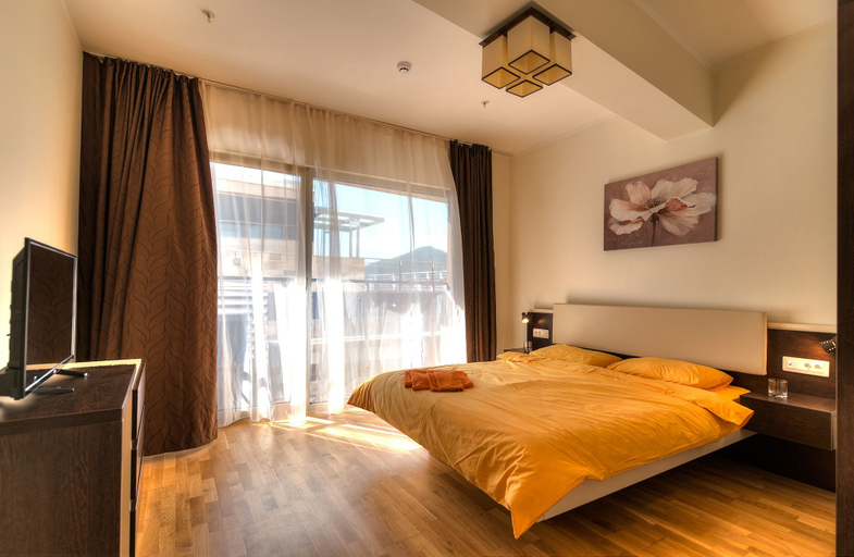Bedroom 2, Harmonia Colours