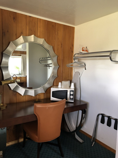 Others 5, Oasis Botique Motel, Colfax