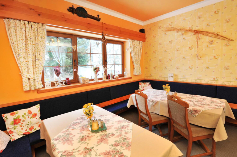Food & Drinks 4, Penzion Lampaš, Poprad