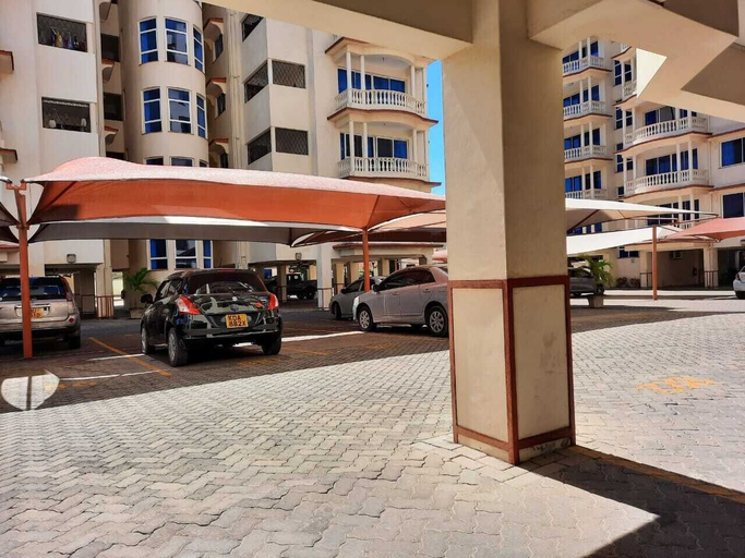 Exterior & Views, Royal Apartments, Nyali