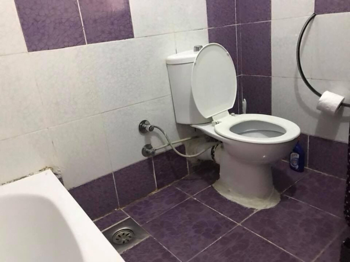 Bathroom 3, Amazing Apartment Beach View Next Hilton, Al-Muntazah