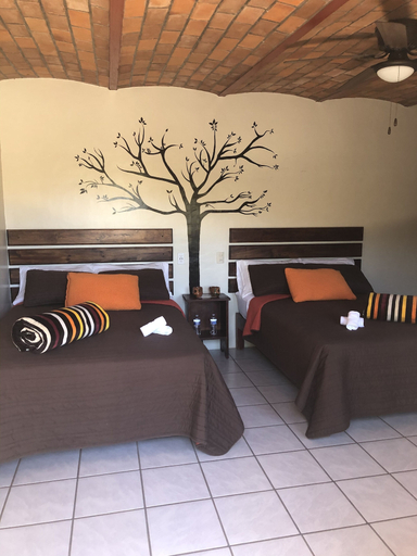 Bedroom 3, Meson La Huerta, Mascota
