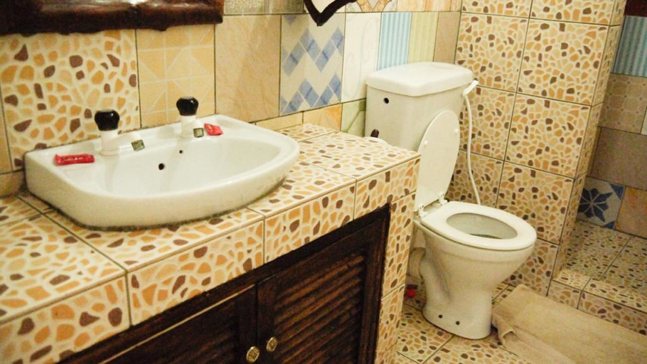 Bathroom 3, Soul breeze Beach Resort, Msambweni
